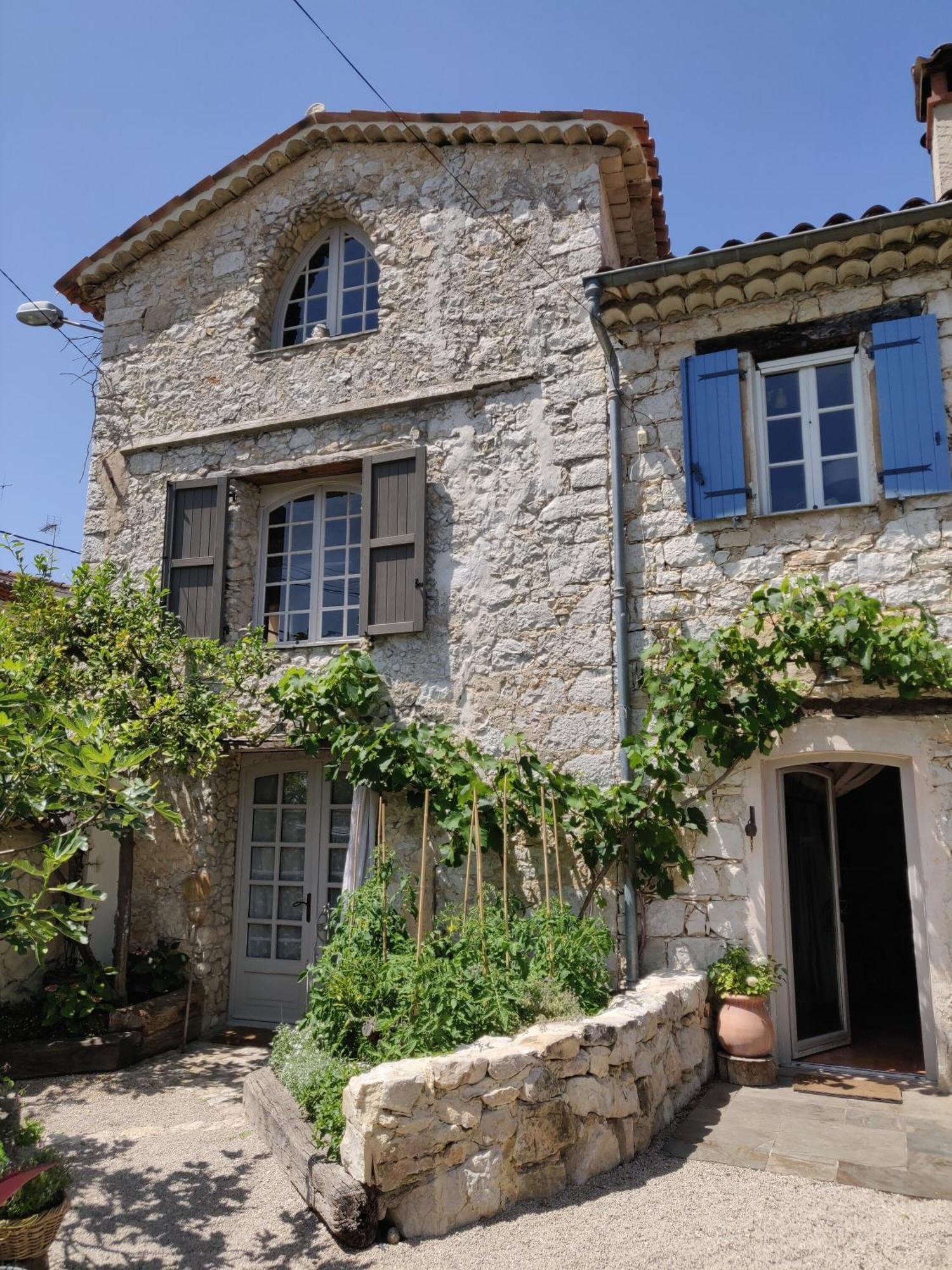 Le Mas Saint Pierre Roquefort-les-Pins Exterior photo
